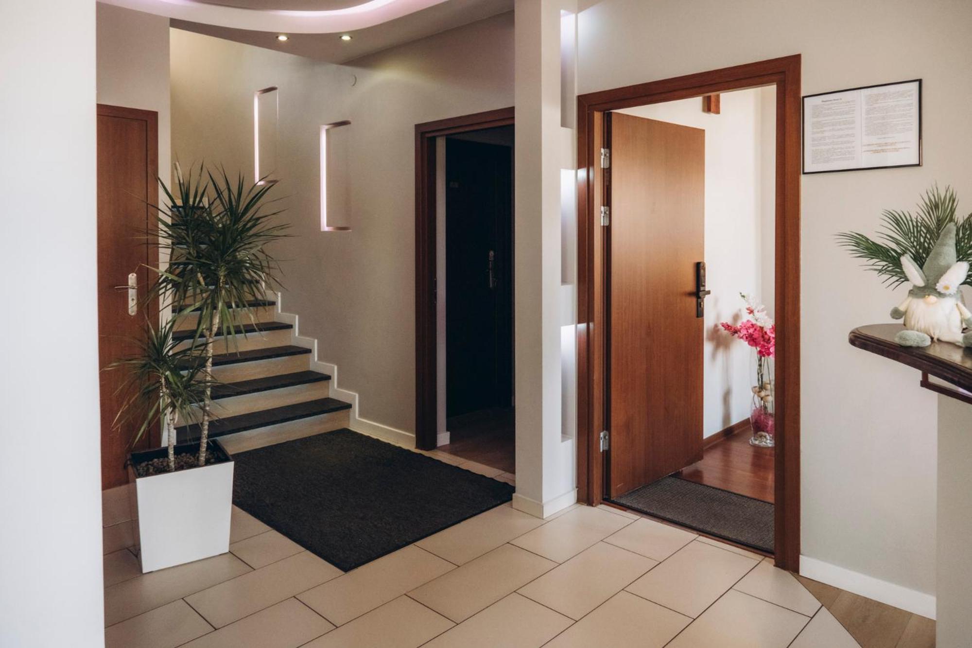 Hotel-24 Плоцк Экстерьер фото