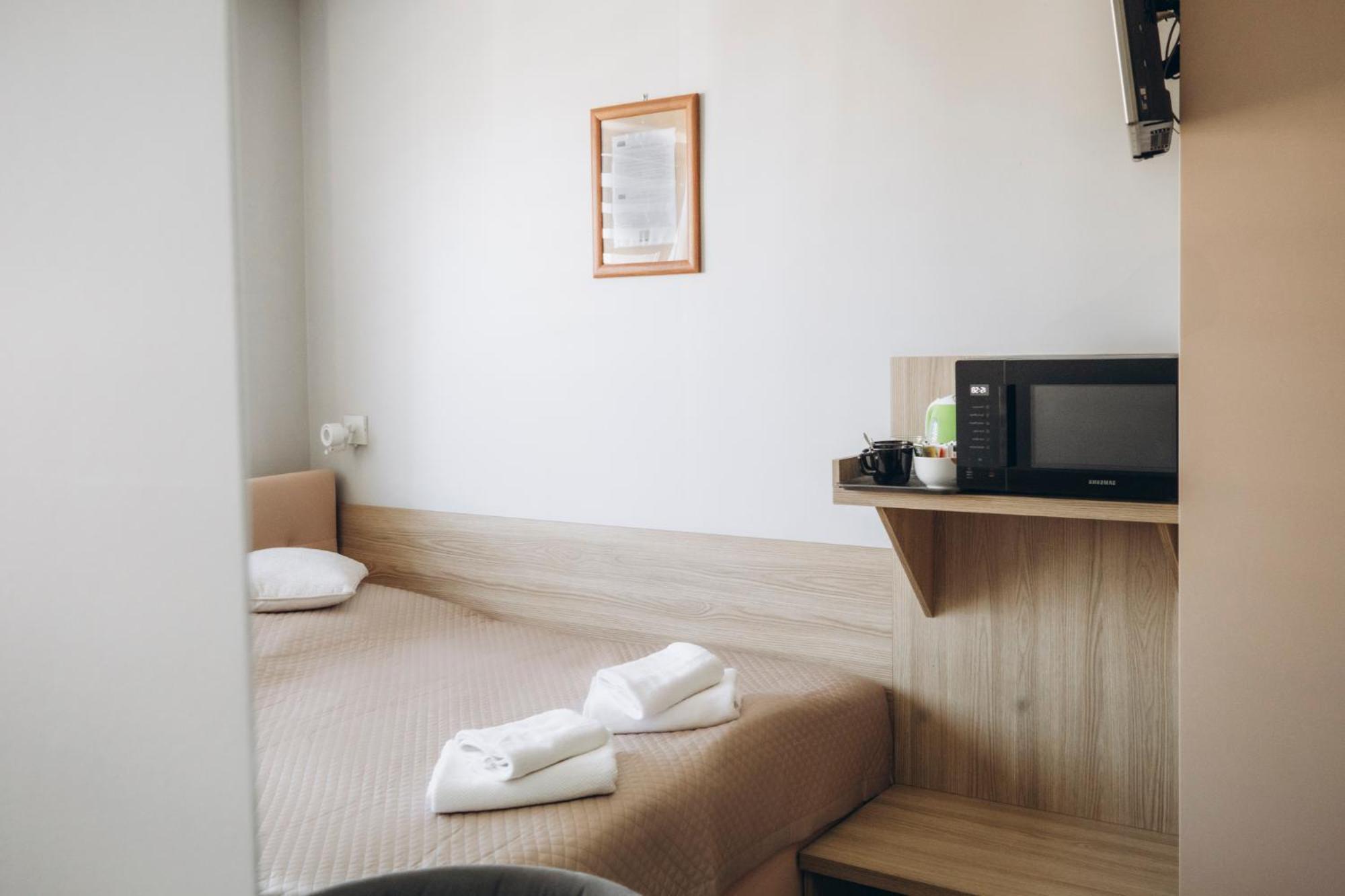 Hotel-24 Плоцк Экстерьер фото